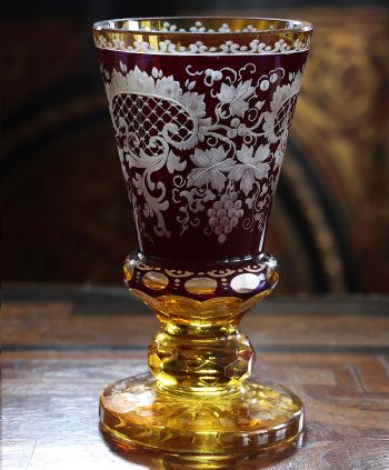 Antyczny dekoracyjny kielich XIXw pałacowy #antyki #bohemiaglass #bohemia #dekoracje Empire Antyki warszawa kraków gdańsk