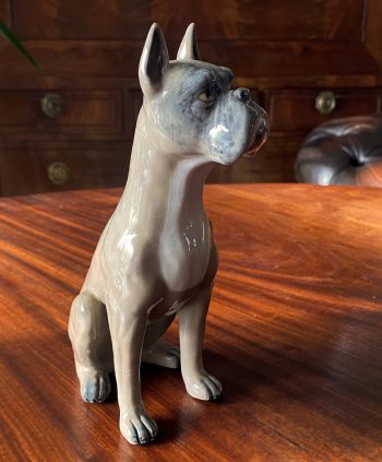 Figurka psa z porcelany, Antyki Warszawa Kraków Katowice Gdańsk sklep online z antykami Empire Antyki