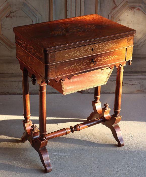 Antyczny francuski stolik intarsjowany na biżuterię ok 1825r #antyki #antiques